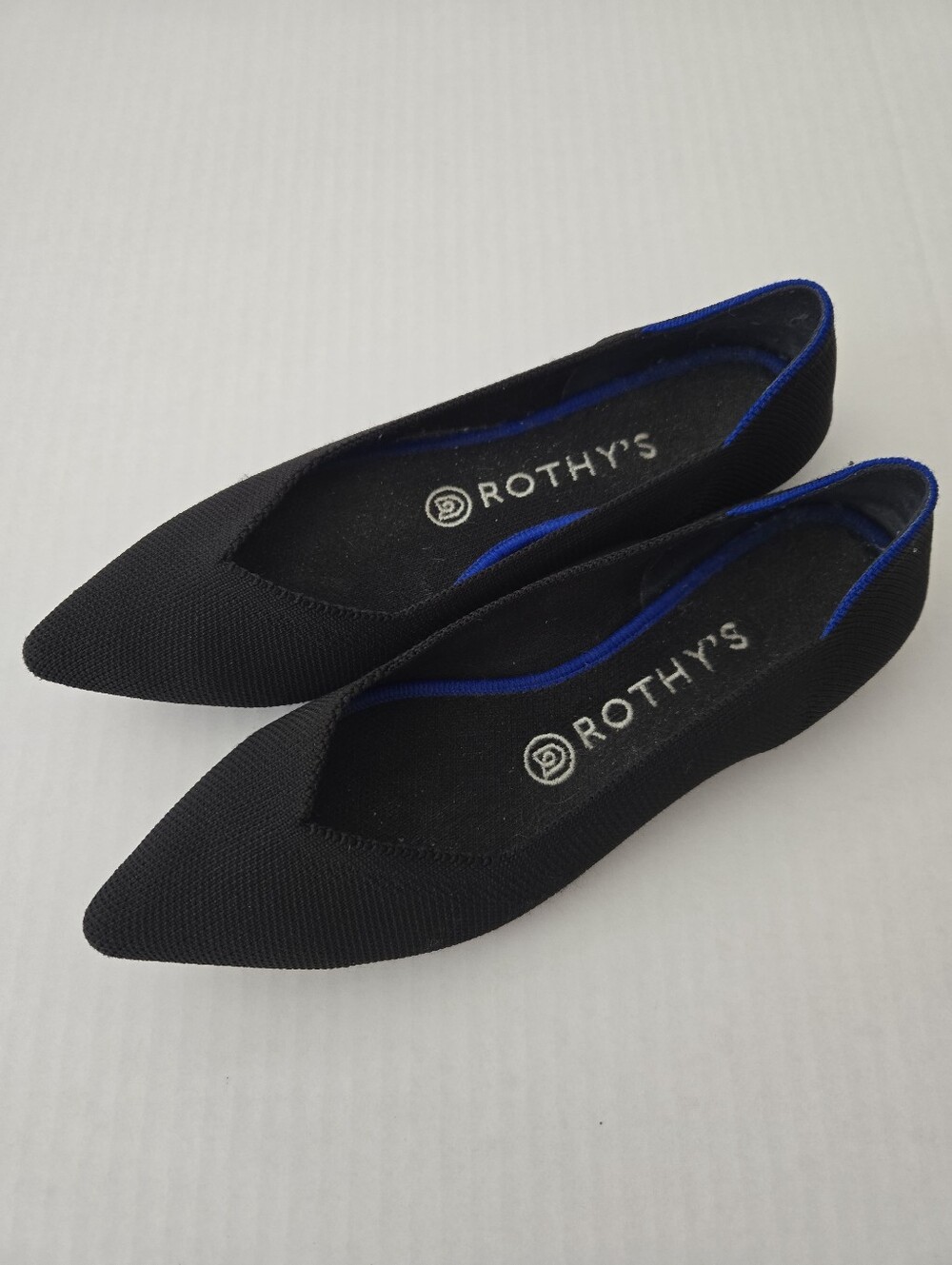 Rothy's Black Ballet Slip-on Pointed Knit Flats with Blue Trim Womens Size 7.5